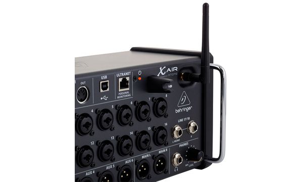 Behringer X Air XR18