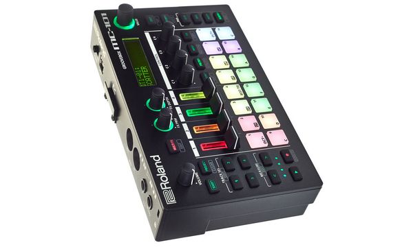 Roland MC-101