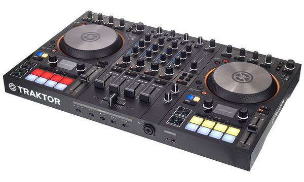 Native Instruments Traktor S4 MK3 Headphone Set