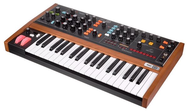 Behringer Poly D