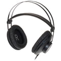 AKG K-52