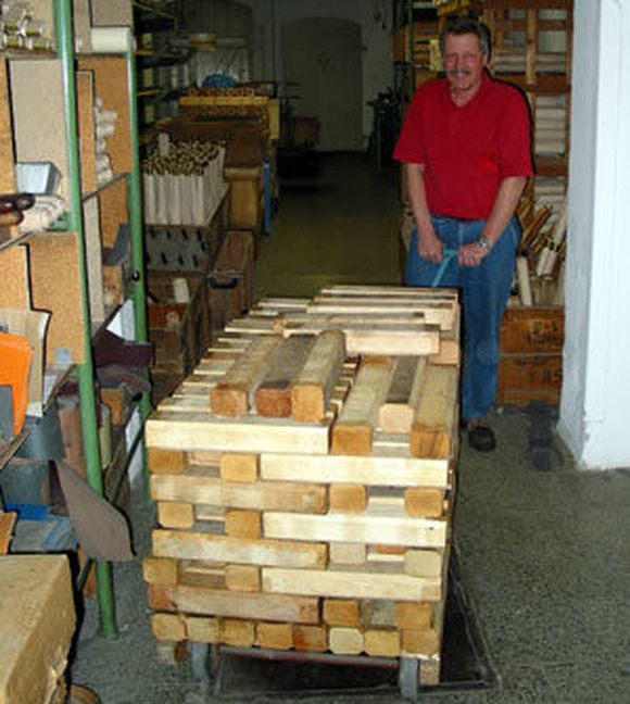 El constructor de instrumentos de viento madera Gebrüder Mönnig